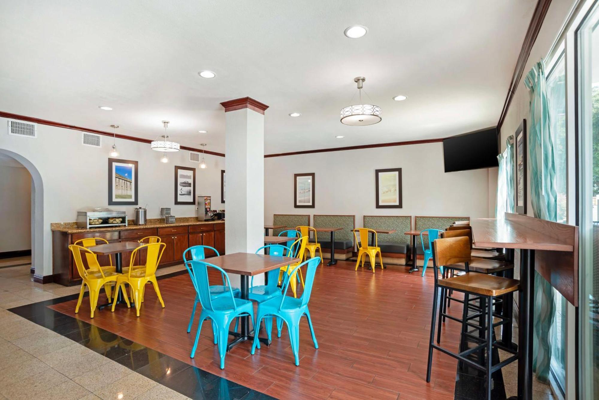 Best Western Plus Blue Angel Inn Pensacola Exterior foto